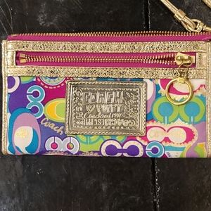 Coach poppy wristlet graffiti